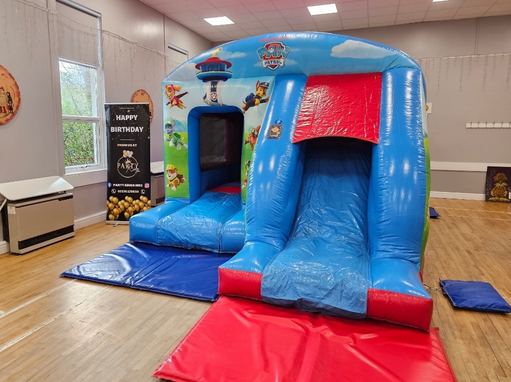 Why it's best for bouncy castles and other play inflatables to go insi