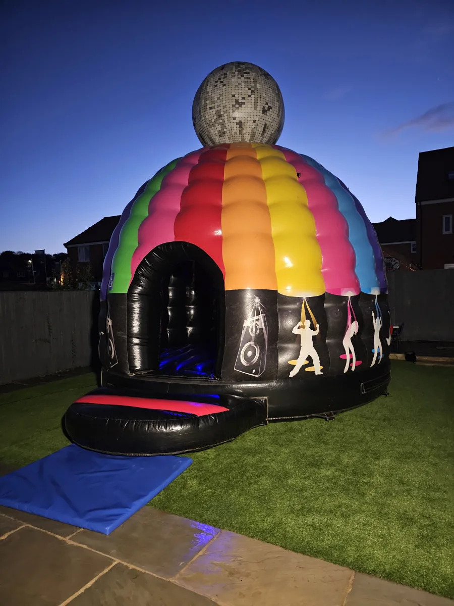 Adult Bouncy Castle bouncy-castle-hire-for-adults